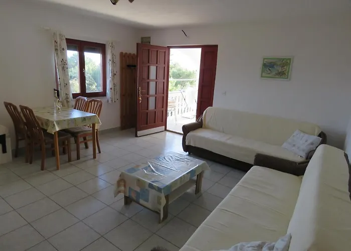 Gogo Br 5 アパート *